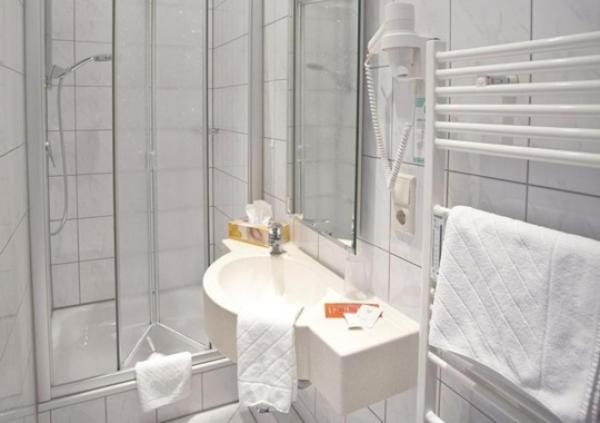 Hotel Baeren Вилинген-Швенинген Екстериор снимка