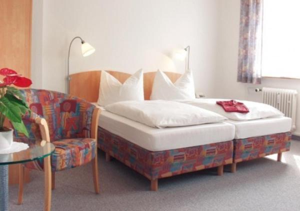Hotel Baeren Вилинген-Швенинген Екстериор снимка