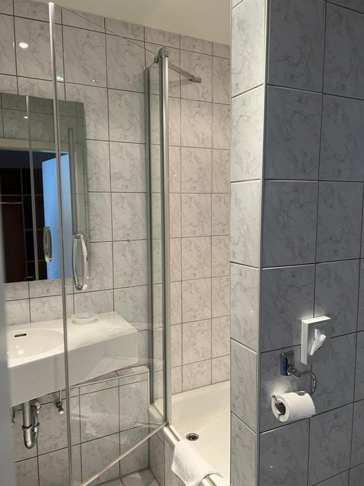 Hotel Baeren Вилинген-Швенинген Стая снимка